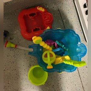 Little Kid’s Miscellaneous Beach Pool Toys - Pale, Shovels, Watering Cans & More